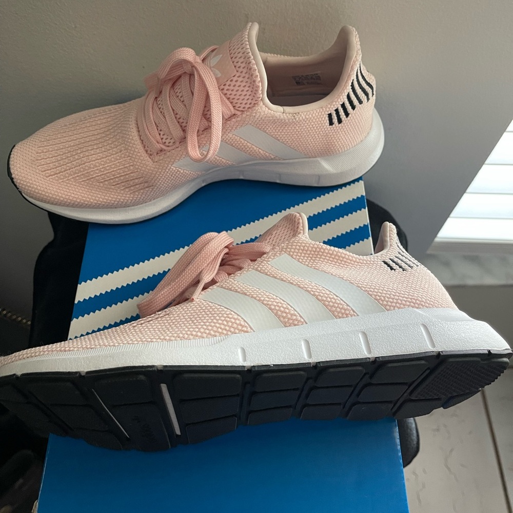 Adidas Swift Run W Pink Knit Sneakers Women’s Size 9 Athletic Shoes - Picture 3 of 5